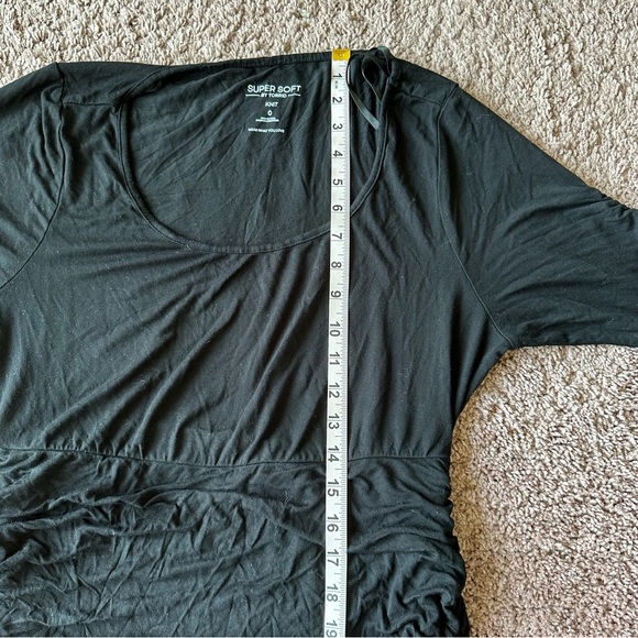 Torrid Bodycon Dress with Ruched sides - Picture 12 of 12